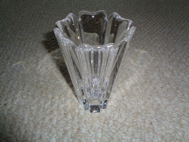 Orrefors thick mold clear glass vase Orion Corona scalloped top heavy signed