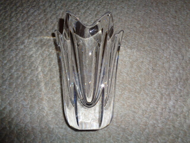 Signed orrefors flower style pointed rim vase thick mold Sweden