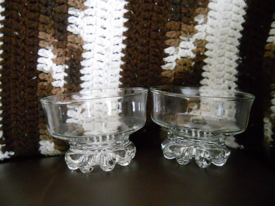 2 GLASS SUNDAE DESSERT FRUIT PUDDING CUPS DISH BOWL SHORT STEM ICE CREAM PARLOR