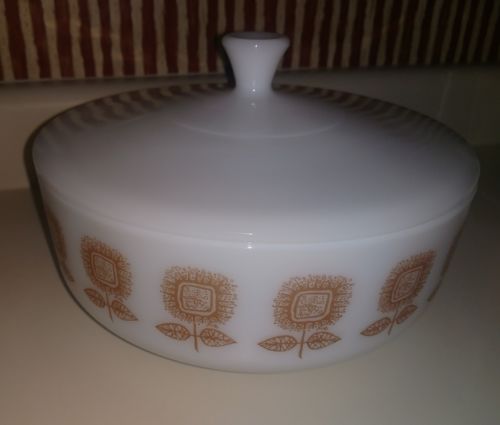 Vintage! Federal Glass Bowl with Lid, 3 1/2 Quart, White with Brown SunFlower