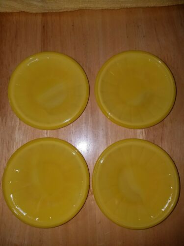 Vintage Akro Agate 4 yellow Plates Toy Child's Play Dishes EXCELLENT CONDITION