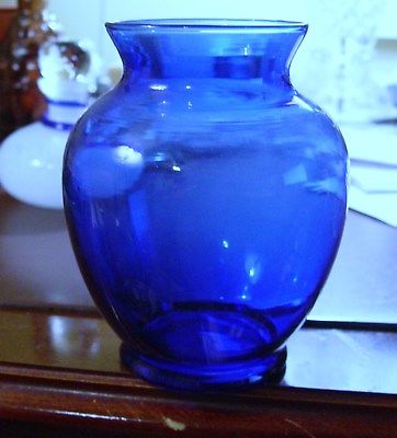 Indiana Glass Cobalt Blue Vase