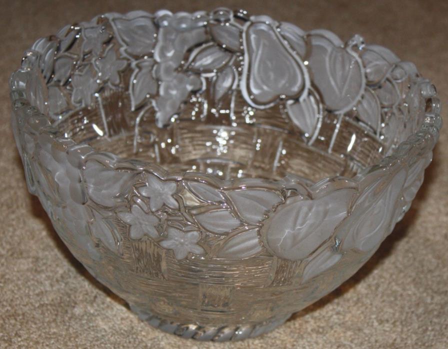 GORHAM LEAD CRYSTAL SERVING BOWL FROSTED FRUIT / FLORAL / BASKET PATTERN - THICK