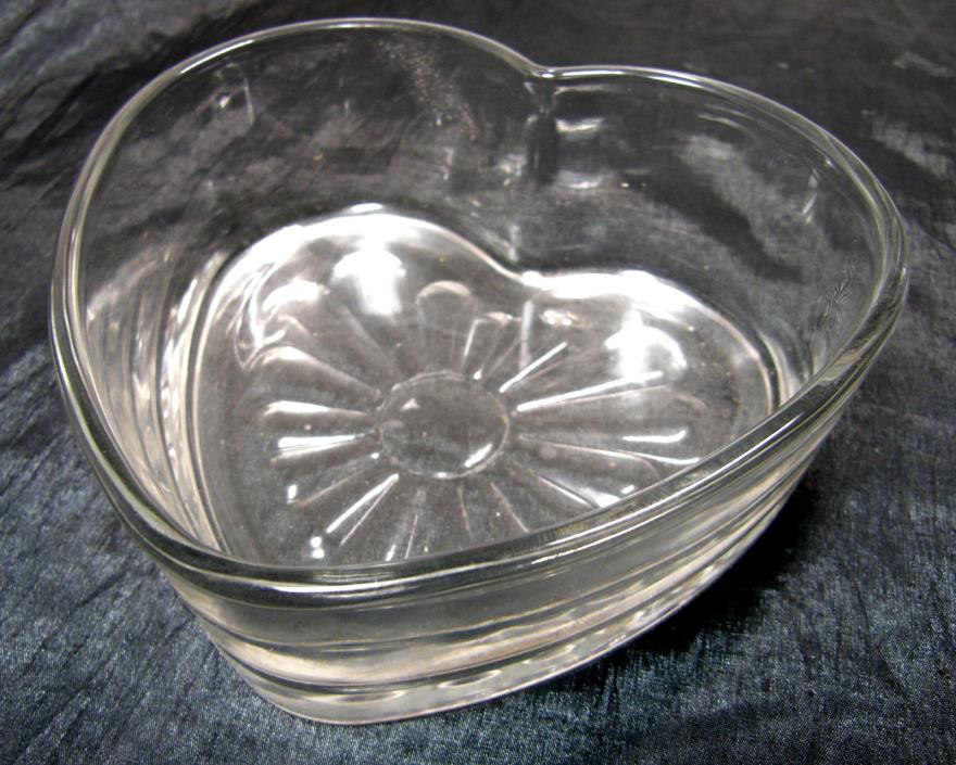 Heart Shaped Press Glass Bowl Beautiful Clear Glass