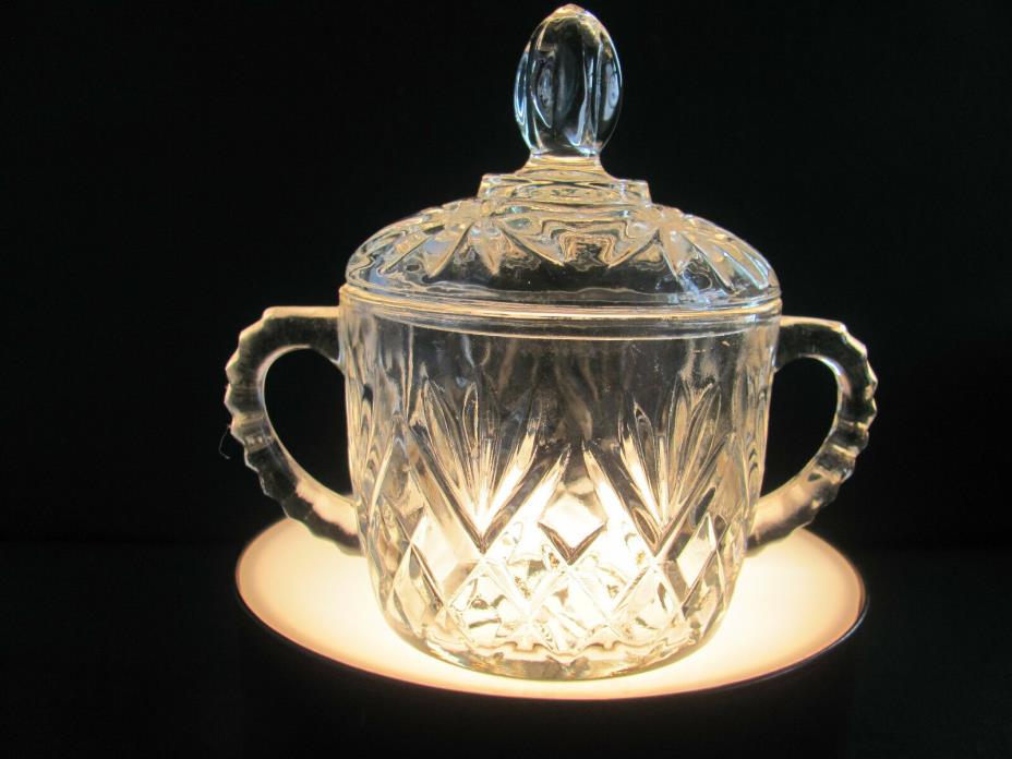 VTG CLEAR PATTERN LIDDED GLASS HANDLED SUGAR BOWL W PINEAPPLE PATTERN
