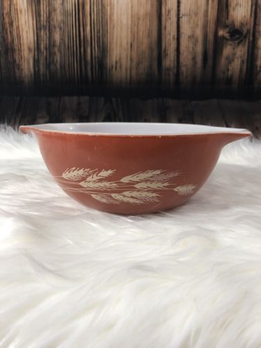 Vintage  AUTUMN HARVEST  Pyrex Bowl  Wheat Design   (1.5 Liter)  # 442