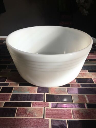 Vtg Large White Milk Glass Pyrex Banded Mixing Bowl Hamilton Beach Mixer