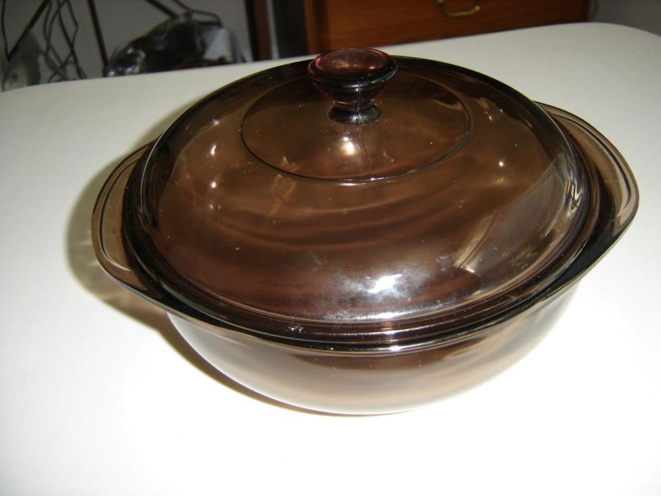 Corning Visions Amber Pyrex Casserole Dish w/Lid/Very Good Condition