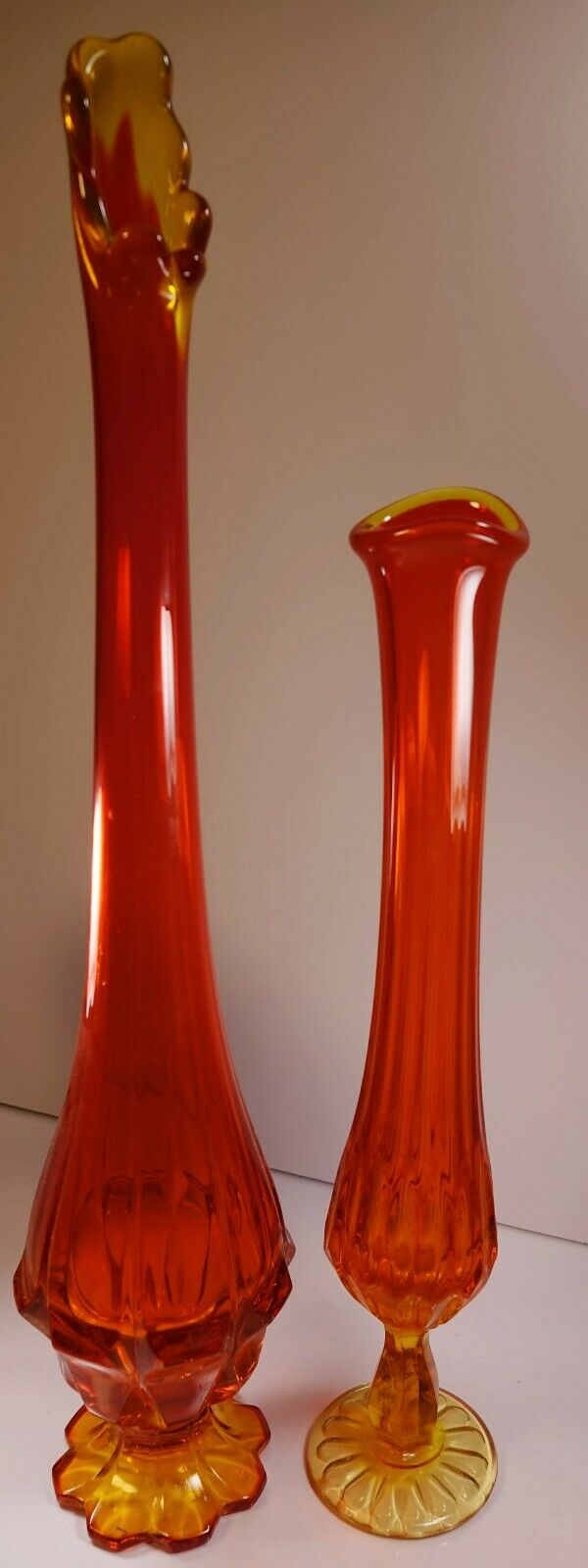 2 Vintage Stretch Swung Swing Hobnail Art Glass Amberina Vase Orange MCM 16