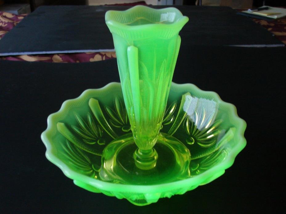 RARE fenton  vaseline glass  opalescent cactus epergne made one year only