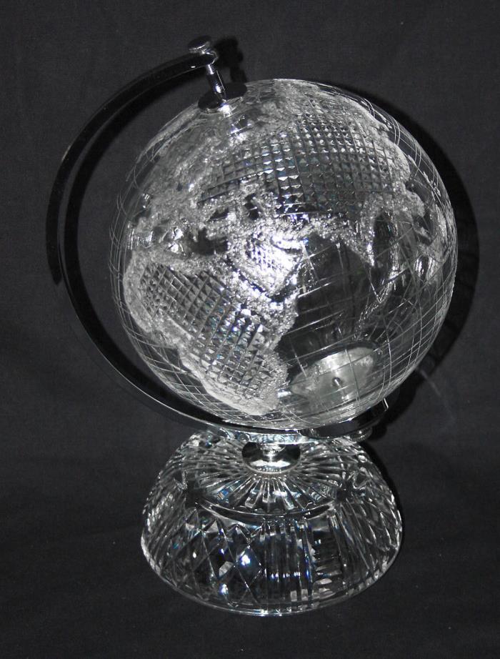 Waterford Crystal World Globe RETIRED Production in Excellent Condition