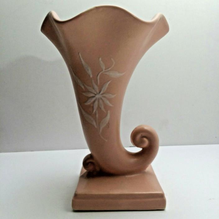 Abington Pottery #565 Pink Cornucopia Vase Raised White Flower MCM Vtg Estate