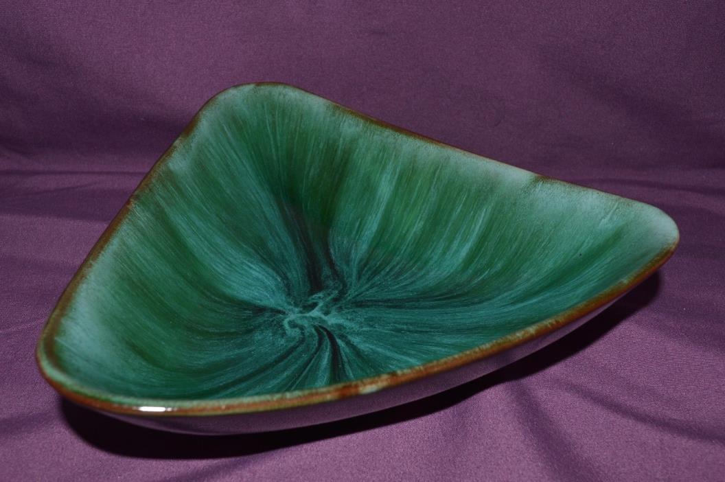 VINTAGE BEAUTIFUL CANDY/NUT BOWL MADE FROM BLUE MOUNTAIN POTTERY