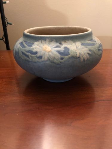 Newcomb College Art Pottery Bowl
