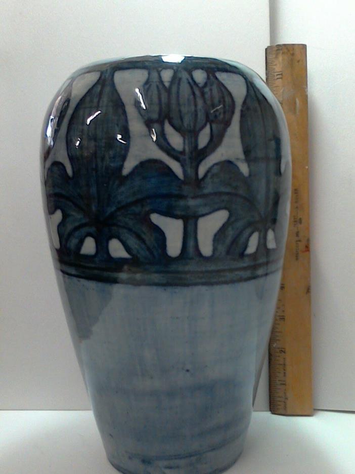 Newcomb college pottery