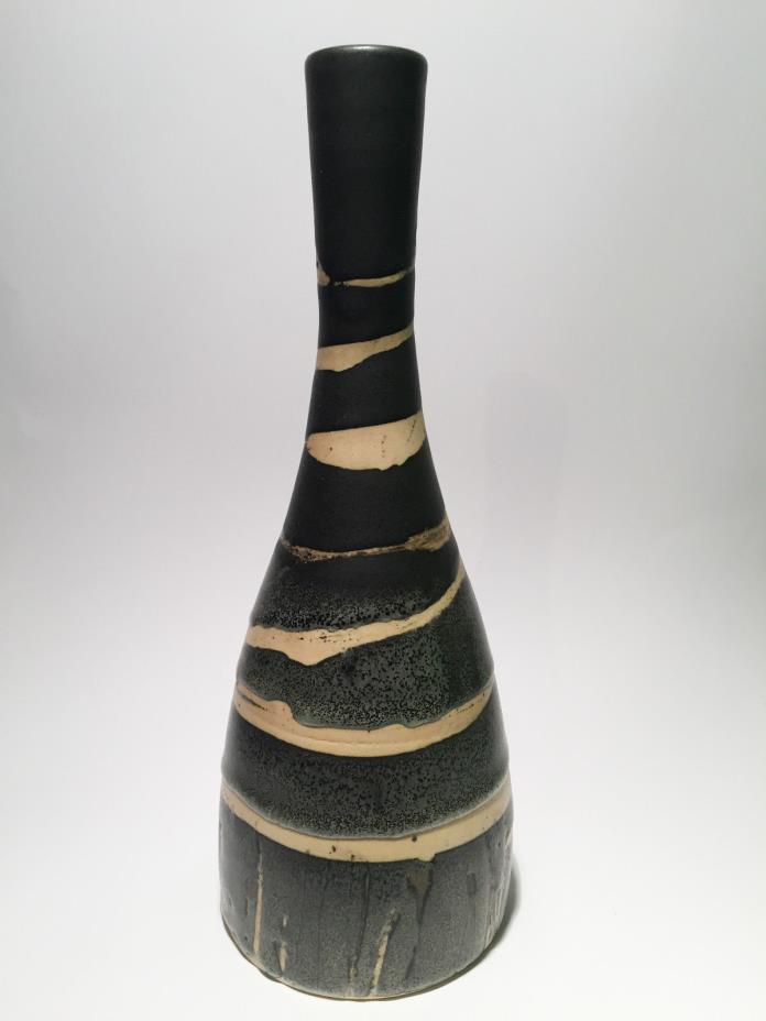 MYRIAM BOUCHARD QUEBEC POTTERY VASE CANADA
