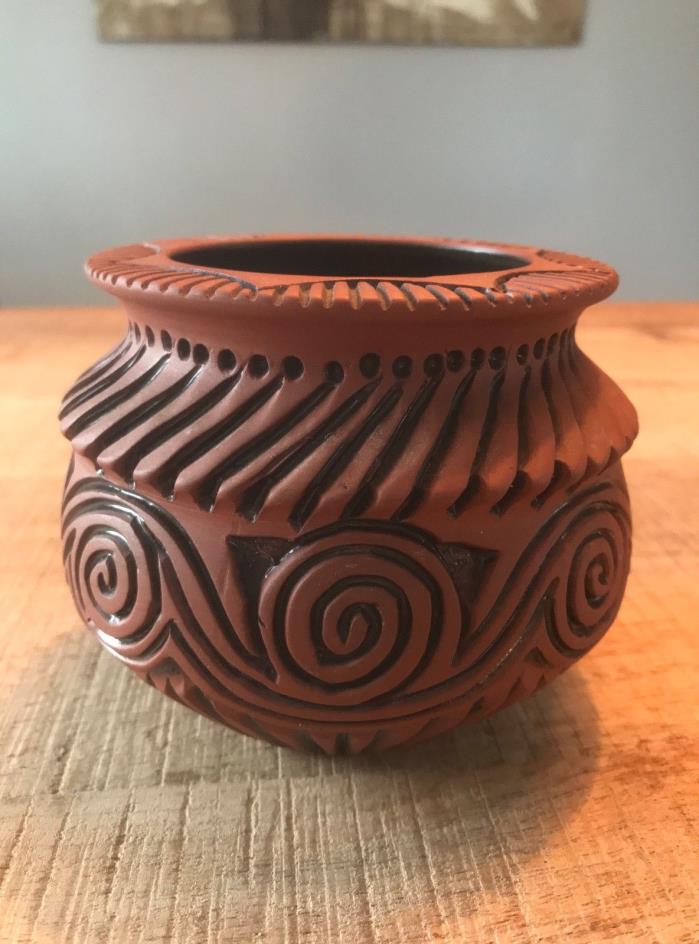 STEVE SMITH POTTERY VASE CANADA PERFECT CONDITION