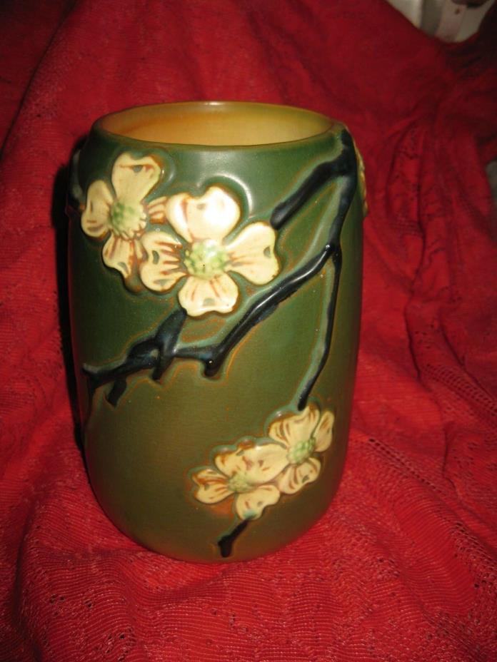 Vintage Rare Roseville Vase Dogwood Smooth 8 Inch 1920s