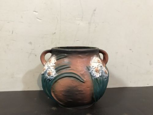 Roseville Pottery 4” Tall Double Handle Pot
