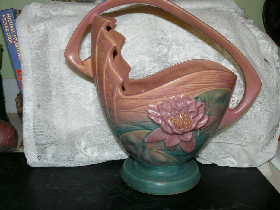 Roseville Pottery Large Water Lily 12