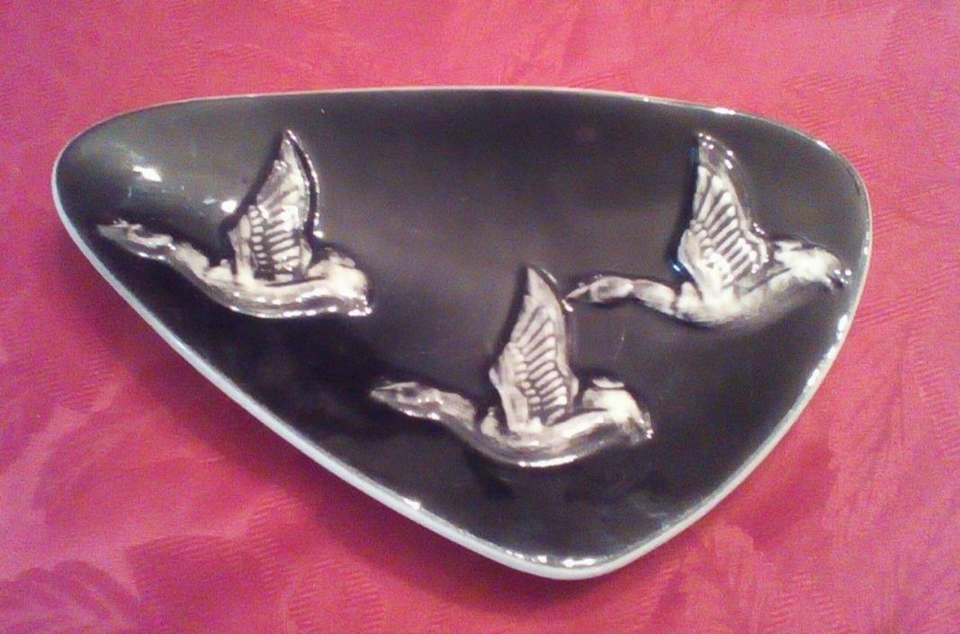 Vintage Shawnee Pottery #403 Flying Geese Tray