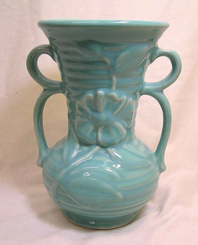 VINTAGE USA FLOWER FLORAL SHAWNEE POTTERY TURQUOISE BLUE VASE W/ DOUBLE HANDLES