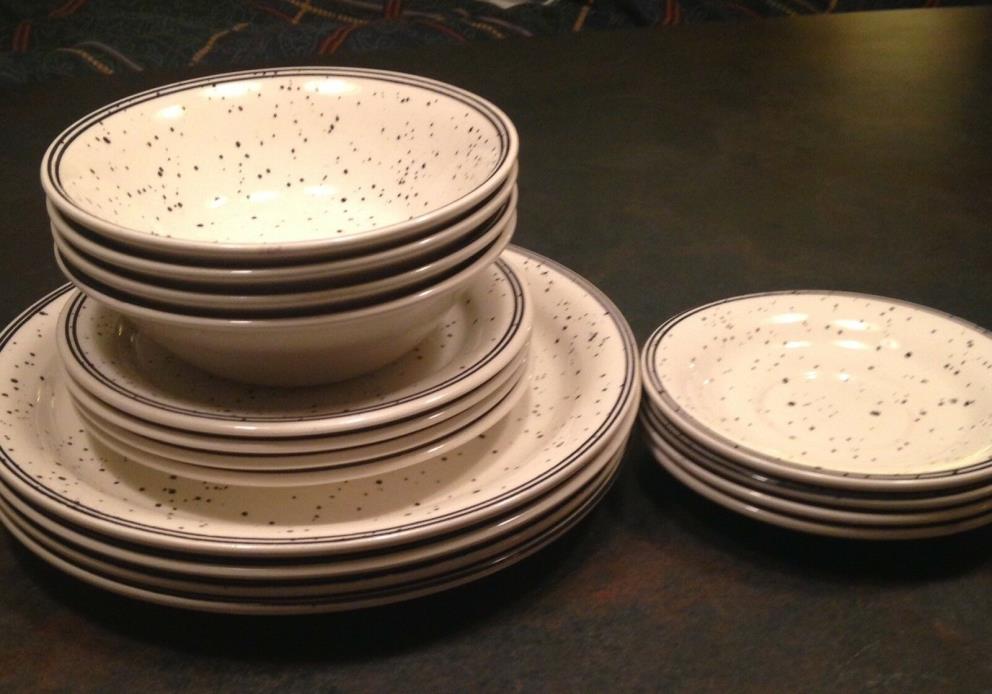 England Ironstone Tableware White, Black Rimmed Speckled 16 Piece Mint