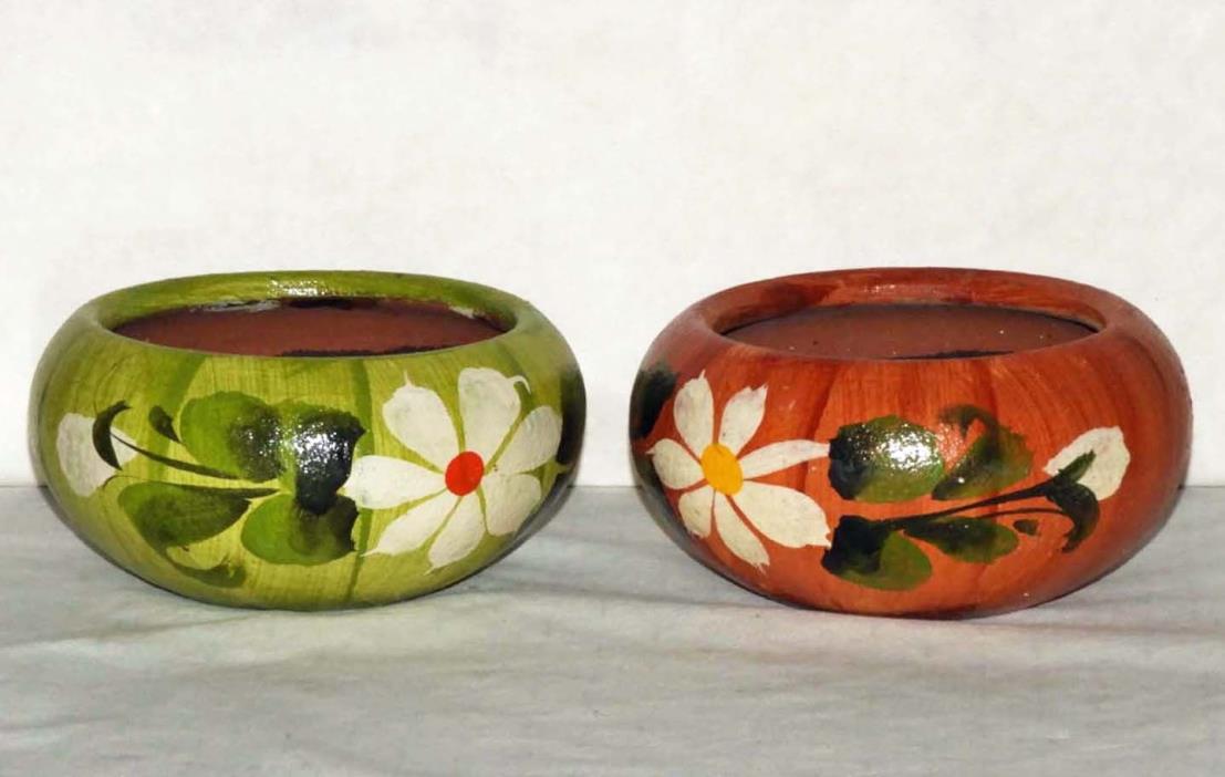Hand-Painted Floral Signed Ceramic Decorative Bowl, Set of 2 About 5 1/2 x 3