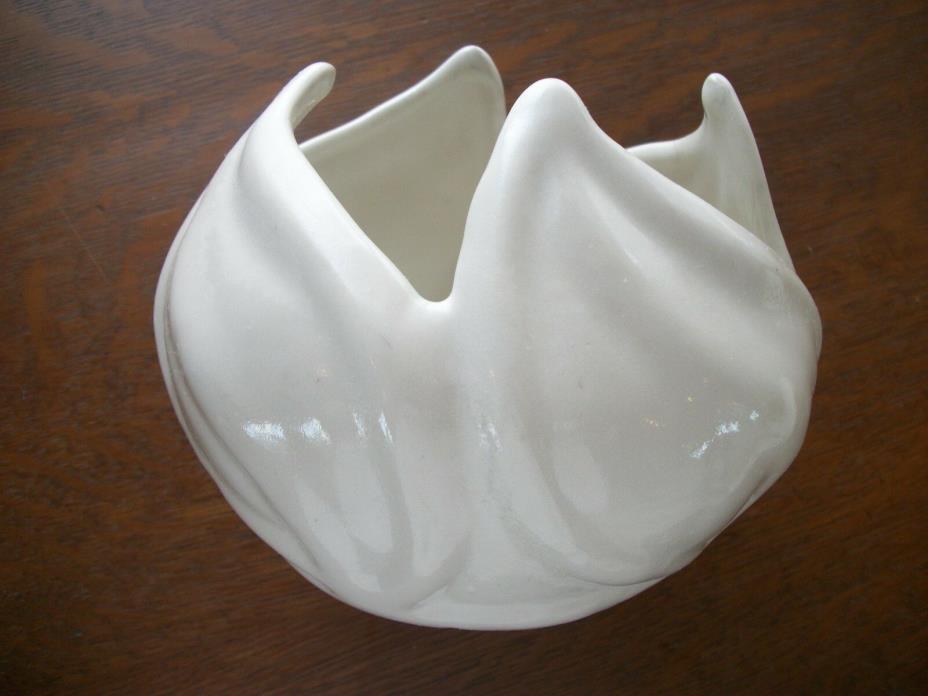 Vitg. Van Briggle Art Pottery Swirl Leaf  Bowl Matte Gray Marked Excellent Cond.