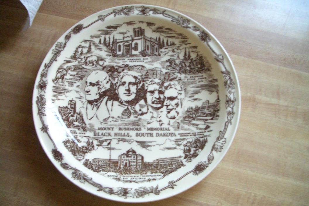 Vernon Kilns Mount Rushmore - Black Hills South Dakota Souvenir Plate 10 3/8