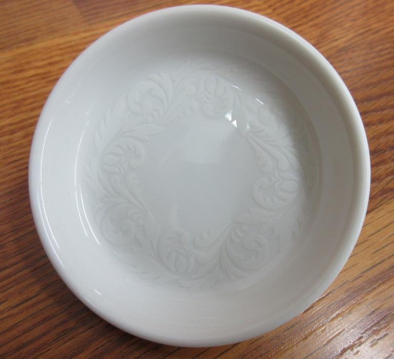 Easterling Porcelain Double Damask Butter Pat Made in Germany New
