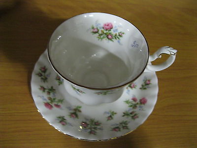 ROYAL ALBERT WINSOME BONE CHINA CUP & SAUCER ALMOST PERFECT CONDITION!