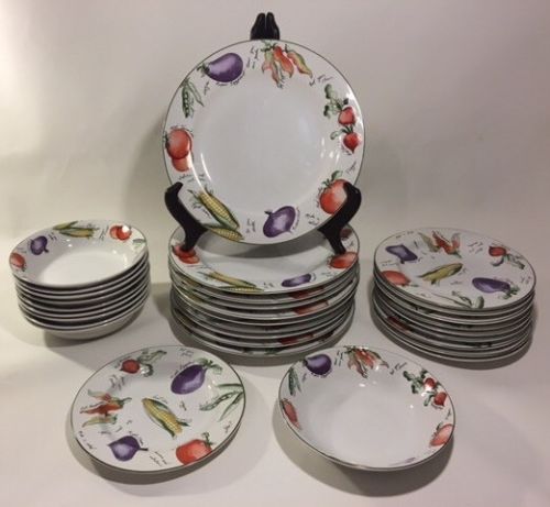 Furio Garden Delight Dinner Plates (10), Salad Plates (10), And Bowls (10)