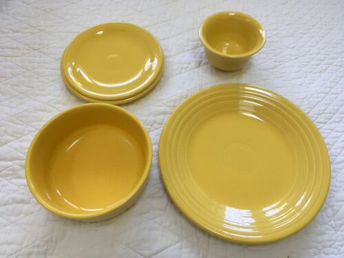 Fiestaware Yellow Lot of 5 Set Lunch + 2 Dessert/Bread Plates Small+ Large Bowl