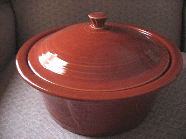 Discontinued Fiesta 90 oz Large PAPRIKA COVERED CASSEROLE DISH - NIB