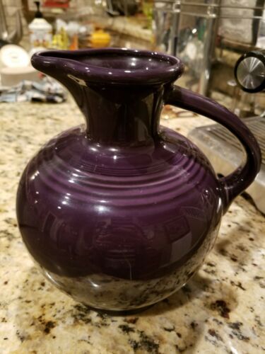 Vintage FIESTA Purple glaze CARAFE JUG PITCHER 60 oz   ~ Fiestaware USA