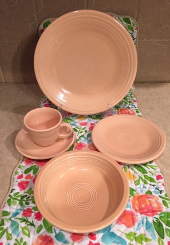 Fiesta Retired Apricot 5 Piece Place Setting