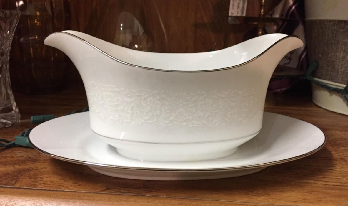 GRACE FINE CHINA CONCERTO GRAVY BOAT WITH ATTACHED UNDER PLATE WHITE ON WHITE