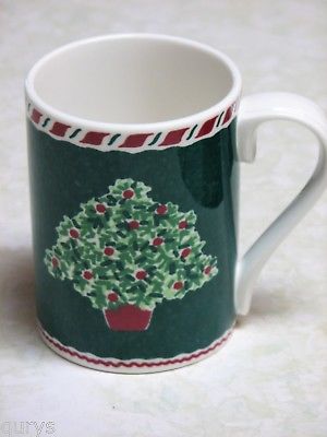 Fitz and Floyd China YULETIDE HOLIDAY Christmas Green with Red Mug(s)