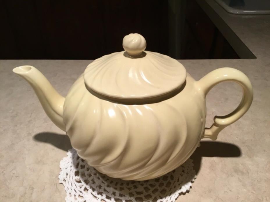 Vintage Franciscan Coronado Matte Soft Yellow Teapot - Made in CA USA - Nice