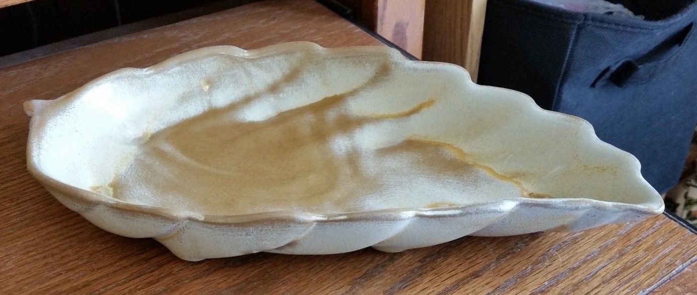 Frankoma Leaf Bowl 226 -Desert Gold