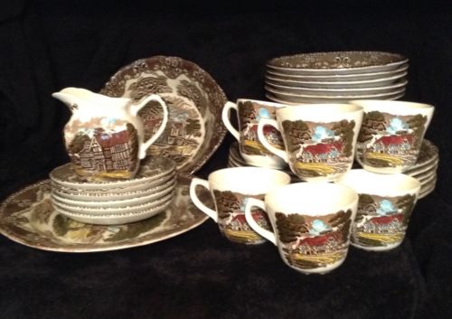 Vintage Grindley English Country Inns Dishes 40 pieces!!!
