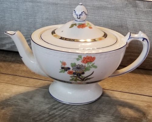 Antique Teapot England W.H.Grindley & Co. Stoke-on-Trent Earthenware c.1914-1925