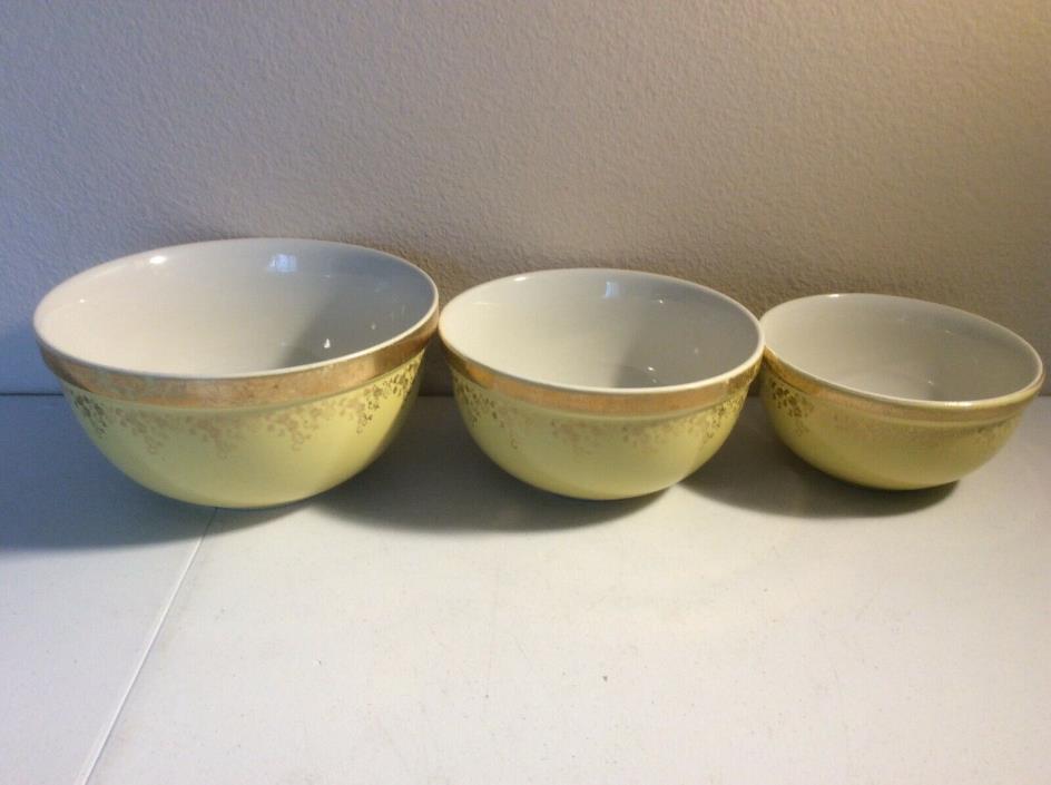 VTG Hall Kitchenware Yellow Gold Trim Floral Mixing Nesting Bowl Set (3)