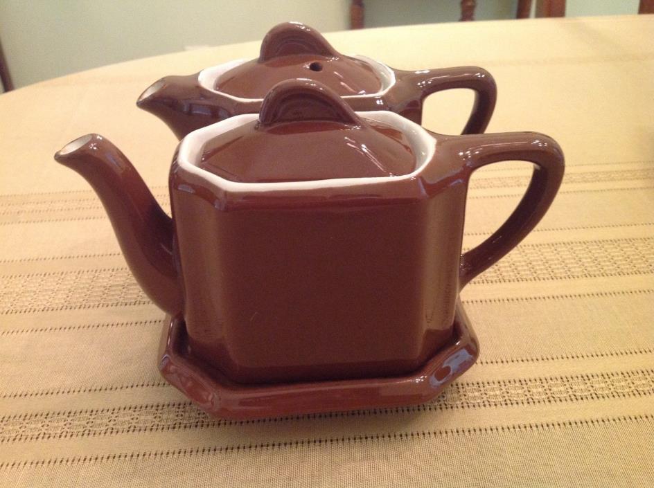 VINTAGE HALL CHINA BROWN TEE TWIN TEAPOTS WITH LIDS & TRAY