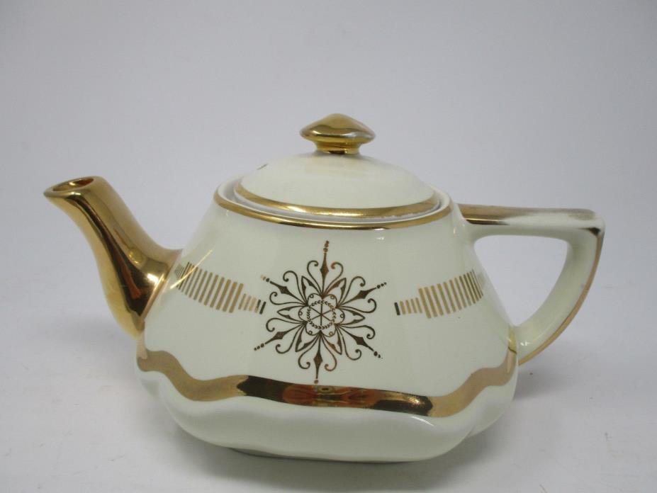 Vintage HALL China Baltimore 6 Cup Teapot NOVA Design - Ivory & Gold Label