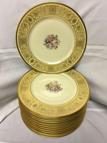 Lot 12 Matching HEINRICH H&Co.22k Gold Encrusted 11” China Dinner Plates PICKARD