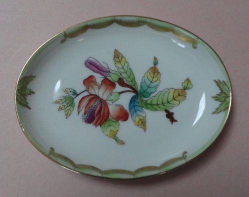 HEREND China VBO QUEEN VICTORIA GREEN Vintage Porcelain PEONY BUTTER PAT TRAY