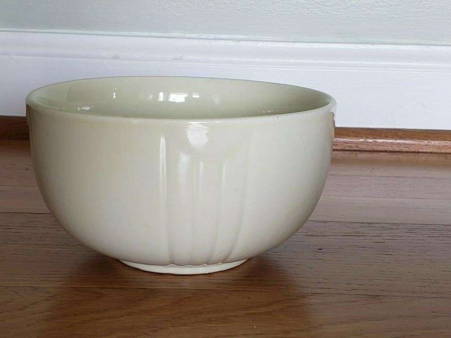 VINTAGE HULL POTTERY BOWL 6 INCH