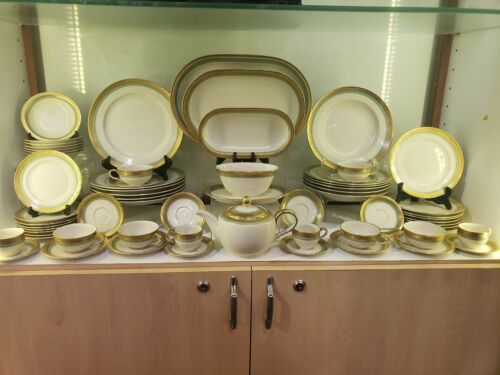 HUGE 70 PC VINTAGE LOT HUTSCHENREUTHER TEAL/GOLD ENCRUSTED CHINA TEA/PLATES/CUPS